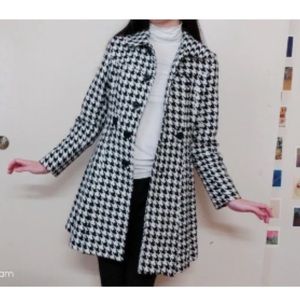 Houndstooth pea coat vintage look